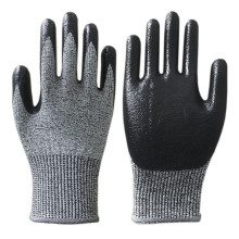 13G HPPE Liner Nitrile Dipped Anti Cut Gloves Level 5